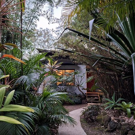 Eudlo アラヤ エスケープ Bed & Breakfast エクステリア 写真